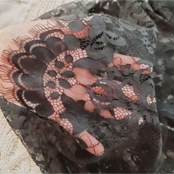 Forever 21 Short Sleeved Lace Scalloped Top- Black- Size S - Nwot - Picture 7 of 16